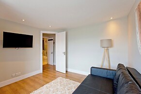 Imperial Hogarth Road Apartment