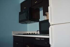 GUEST COTTAGES & SUITES