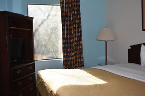 GUEST COTTAGES & SUITES