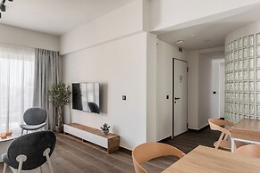 KLEO by Zoia Living
