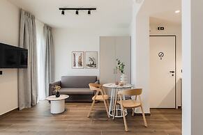 KLEO by Zoia Living