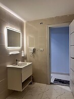 Triple Garden View Hotel