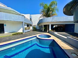 Casa Alto Padrão Frente ao Mar