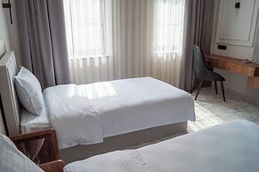 Meridian Plaza by Reikartz