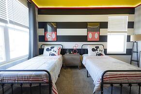 Fantasy Stay in 5 bed at Storey Lake