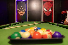 Fantasy Stay in 5 bed at Storey Lake