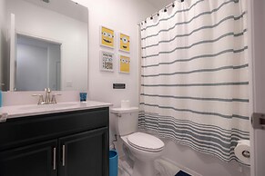 Fantasy Stay in 5 bed at Storey Lake