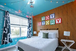 Fantasy Stay in 5 bed at Storey Lake