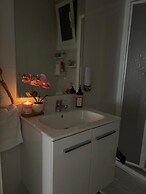 Meridian Rooms