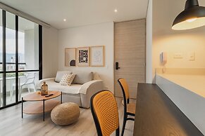 Grand By Jalo