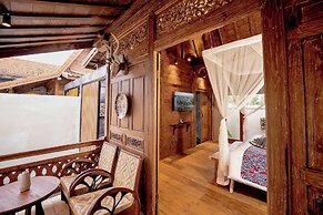 Lanturan Ubud-Villas