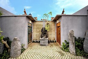 Lanturan Ubud-Villas