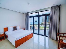 Cocorico Da Nang Beach Hotel