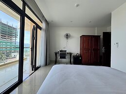 Cocorico Da Nang Beach Hotel
