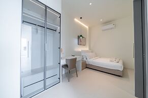 Pool villa with slide karaoke kitchen