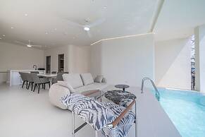 Pool villa with slide karaoke kitchen