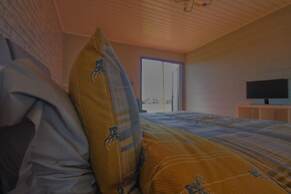 Paulton - Sleeps 2 - Petfriendly - Hottub - Garden