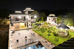 Popli Paradise Resort