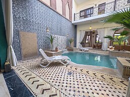 Riad Tonaroz
