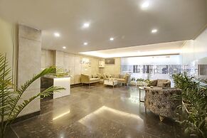 FlxHo Quad - Luxury Studio Apart Hotel