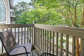 Walk to Ocean: Condo w/ Balcony in Myrtle Beach!