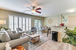 Walk to Ocean: Condo w/ Balcony in Myrtle Beach!