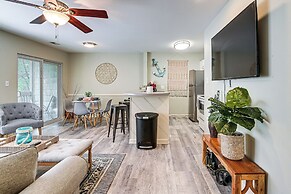 Walk to Ocean: Condo w/ Balcony in Myrtle Beach!