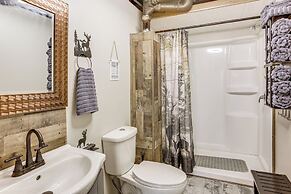 Walk to Gray Lake: Pet-friendly Cottage
