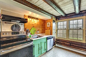 2 Mi to Lake Willoughby: Peaceful Log Cabin!