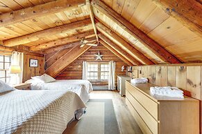 2 Mi to Lake Willoughby: Peaceful Log Cabin!
