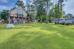 Deck & Views: Lake Murray Escape in Chapin!