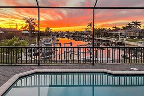 Lanai & Pool: Sunset-view Hideaway in Punta Gorda
