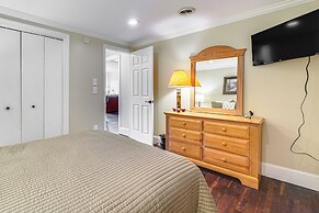 Hike, Swim & Explore: Mtn-view Condo in Gatlinburg