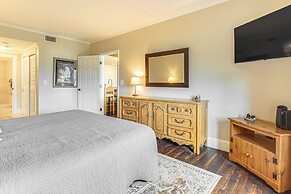 Hike, Swim & Explore: Mtn-view Condo in Gatlinburg