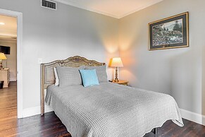 Hike, Swim & Explore: Mtn-view Condo in Gatlinburg