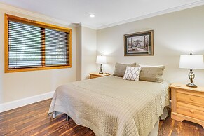 Hike, Swim & Explore: Mtn-view Condo in Gatlinburg