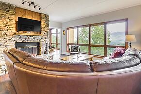 Hike, Swim & Explore: Mtn-view Condo in Gatlinburg