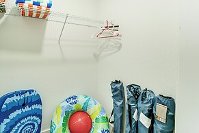 Swim, Fish, Shop & More: Port Charlotte Retreat!