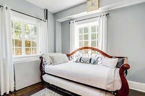 1 Mi to Downtown Lynchburg: Cozy Apt w/ Pool