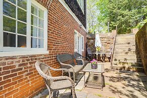 1 Mi to Downtown Lynchburg: Cozy Apt w/ Pool