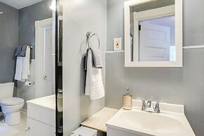 1 Mi to Downtown Lynchburg: Cozy Apt w/ Pool