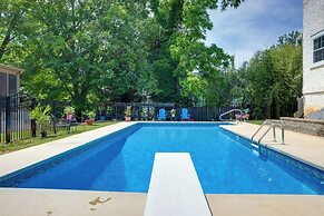 1 Mi to Downtown Lynchburg: Cozy Apt w/ Pool