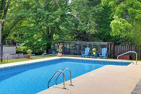 1 Mi to Downtown Lynchburg: Cozy Apt w/ Pool