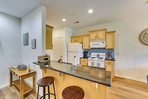 4 Mi to Branson Landing: Resort Condo w/ Balcony
