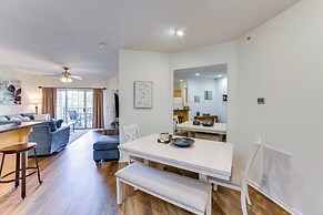 4 Mi to Branson Landing: Resort Condo w/ Balcony