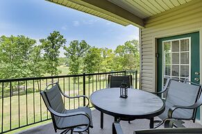 4 Mi to Branson Landing: Resort Condo w/ Balcony