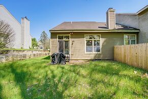 Private Yard & Grill: Quiet Getaway Near Albany!