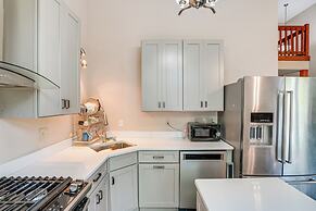 Private Yard & Grill: Quiet Getaway Near Albany!