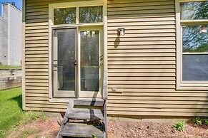 Private Yard & Grill: Quiet Getaway Near Albany!