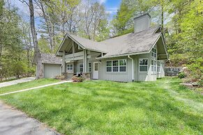 Cottage 3 Mi to Dry Falls: Bring Your Pup!